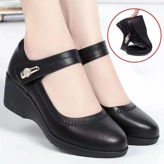 【35-41】 Zapatos de cuero para madre antideslizantes con tacón de cuña y suela suave de cuero suave